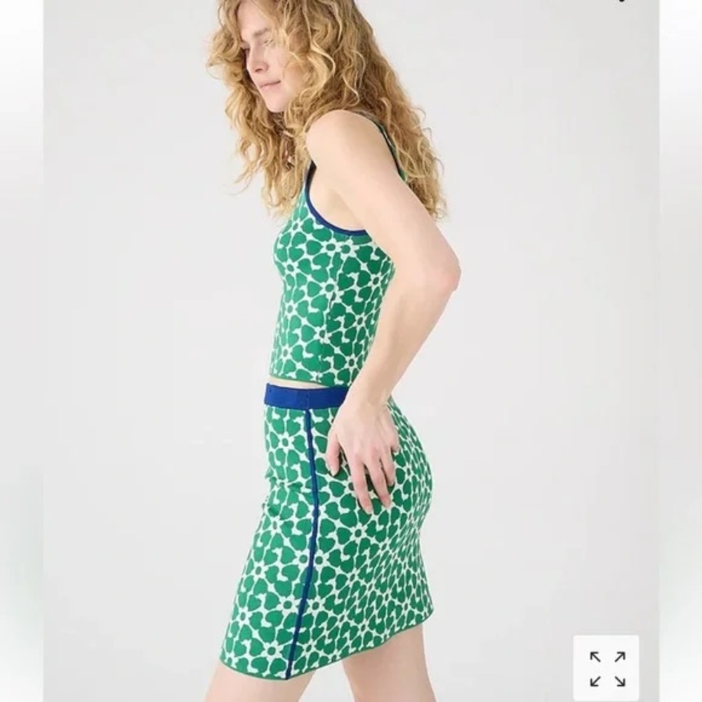 J Crew Fitted sweater-tank in floral jacquard XS EUC